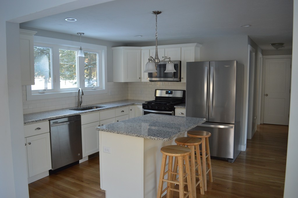 138 Rhode Island Road Lakeville, MA 02347 - Photo 3 of 20 Gallery Image 3