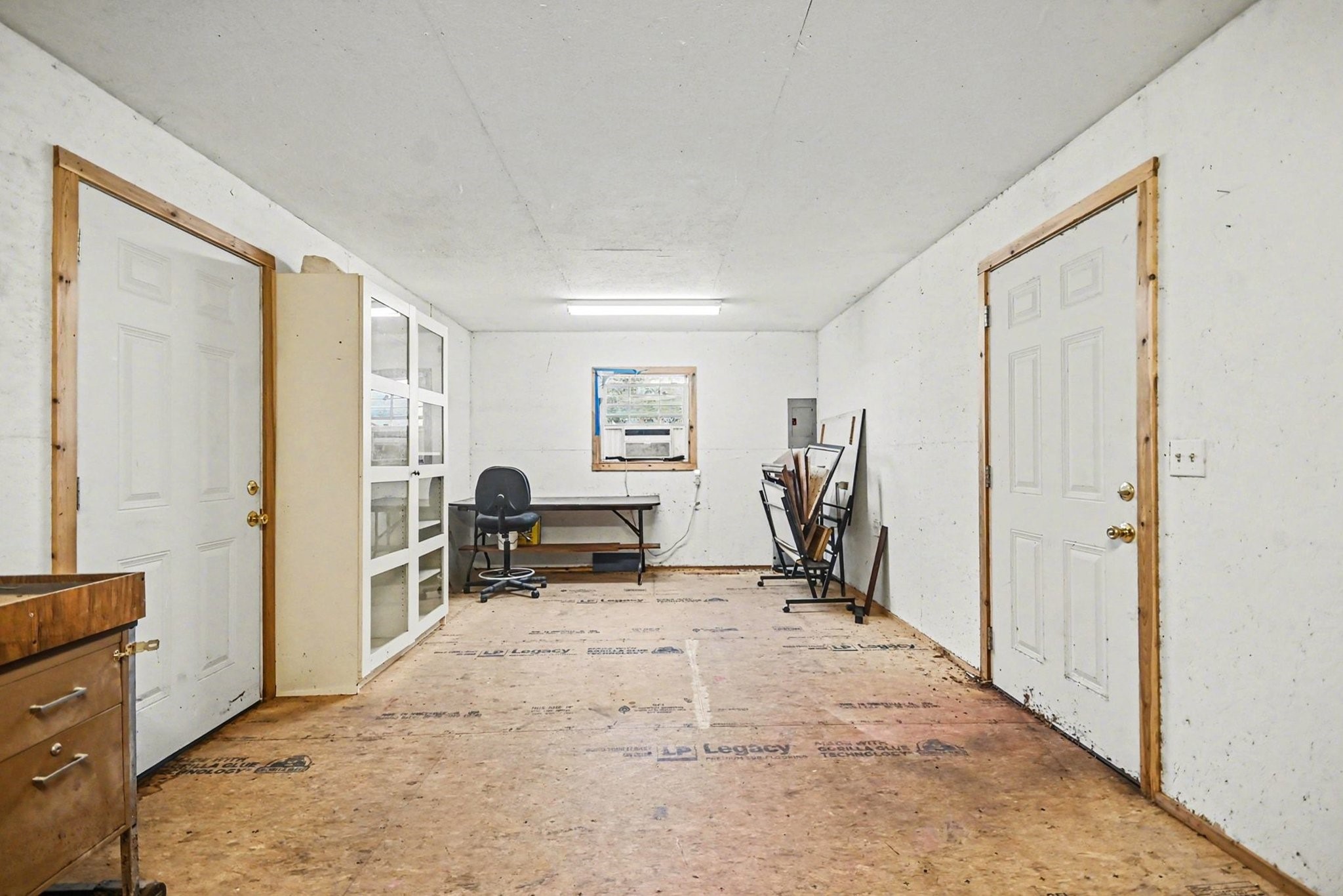 4123 Bermuda Drive Pasadena, TX 77503 - Photo 32 of 40 Studio / Workshop with electric and AC