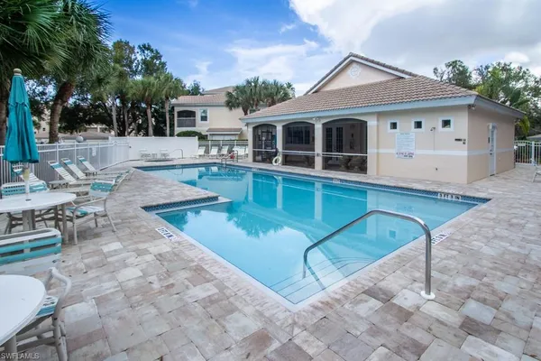$3,850 | 1044 Woodshire Lane, Unit B210, Naples, FL 34105