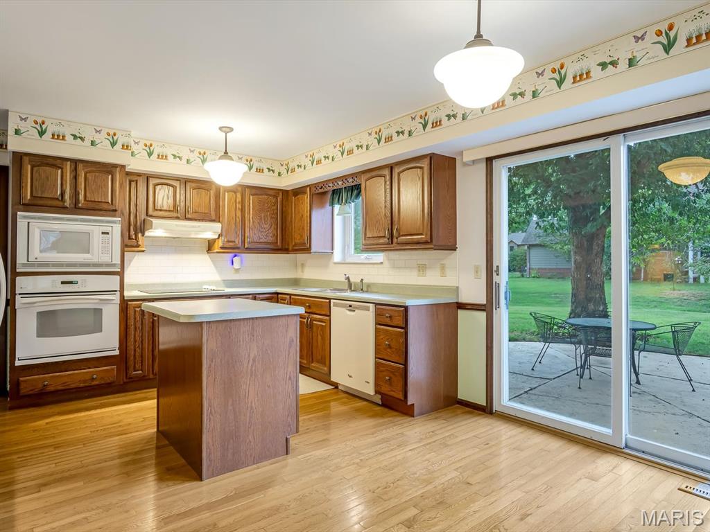 307 John Henry Road Belleville, IL 62220 - Photo 15 of 36 Gallery Image 15