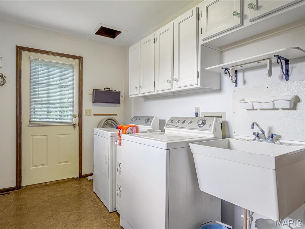 307 John Henry Road Belleville, IL 62220 - Photo 19 of 36 Gallery Image 19