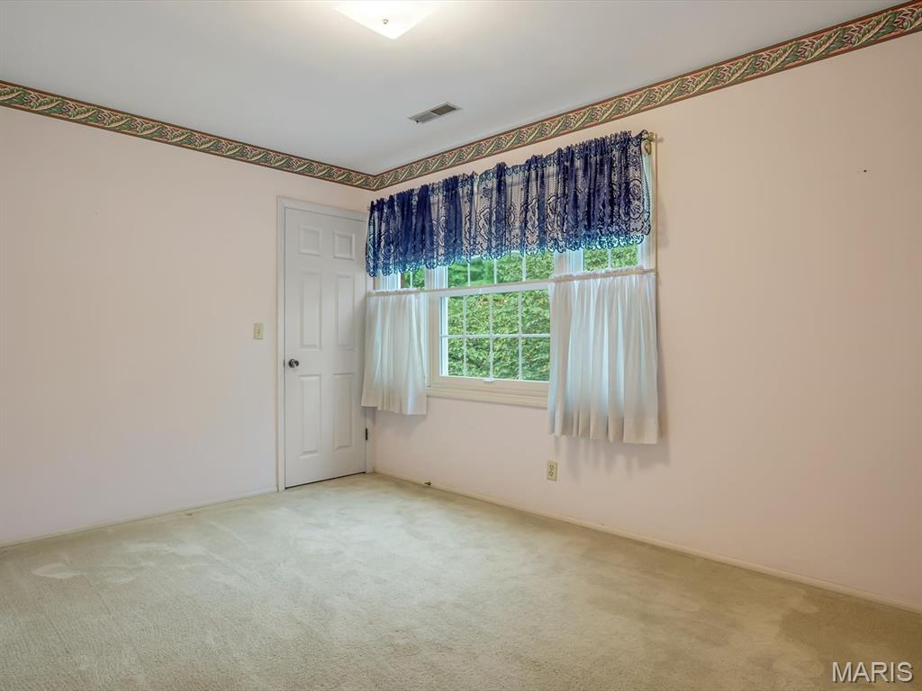 307 John Henry Road Belleville, IL 62220 - Photo 24 of 36 Gallery Image 24