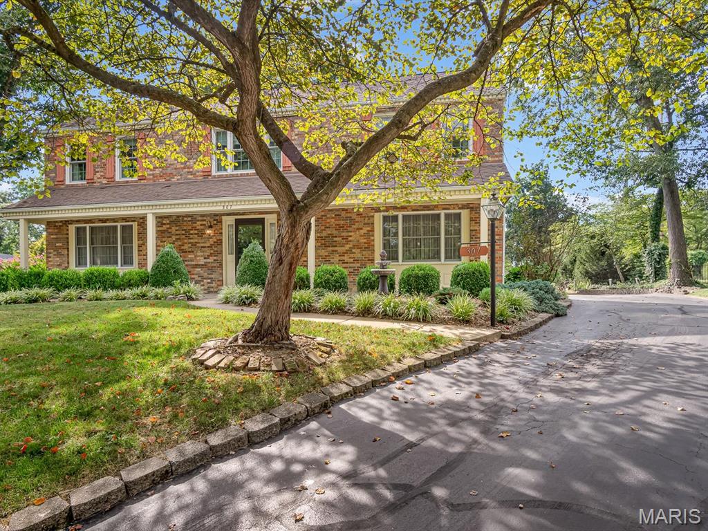 307 John Henry Road Belleville, IL 62220 - Photo 3 of 36 Gallery Image 3