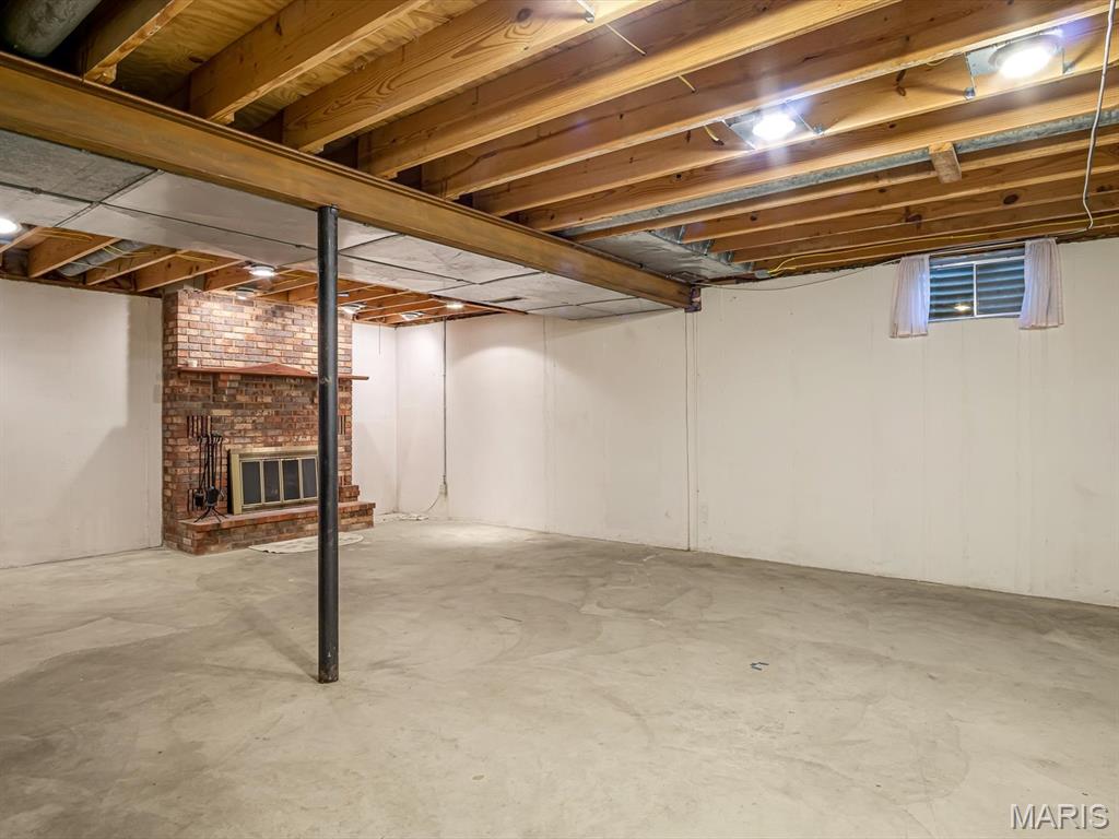 307 John Henry Road Belleville, IL 62220 - Photo 33 of 36 Gallery Image 33