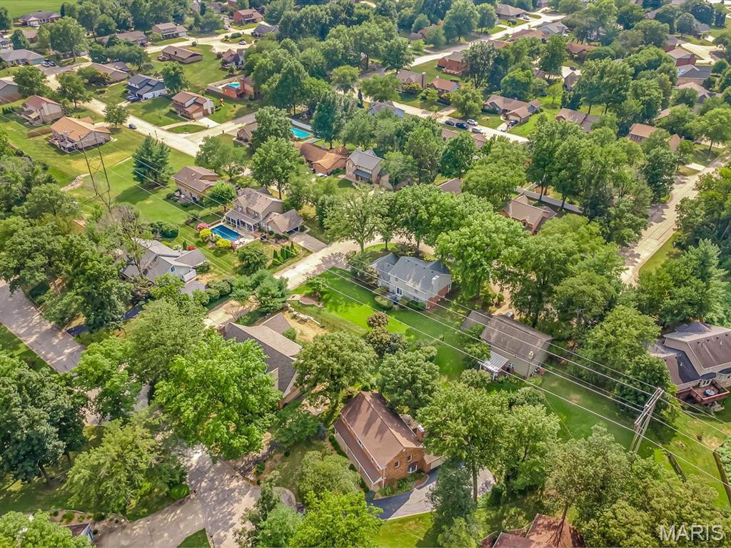 307 John Henry Road Belleville, IL 62220 - Photo 9 of 36 Gallery Image 9