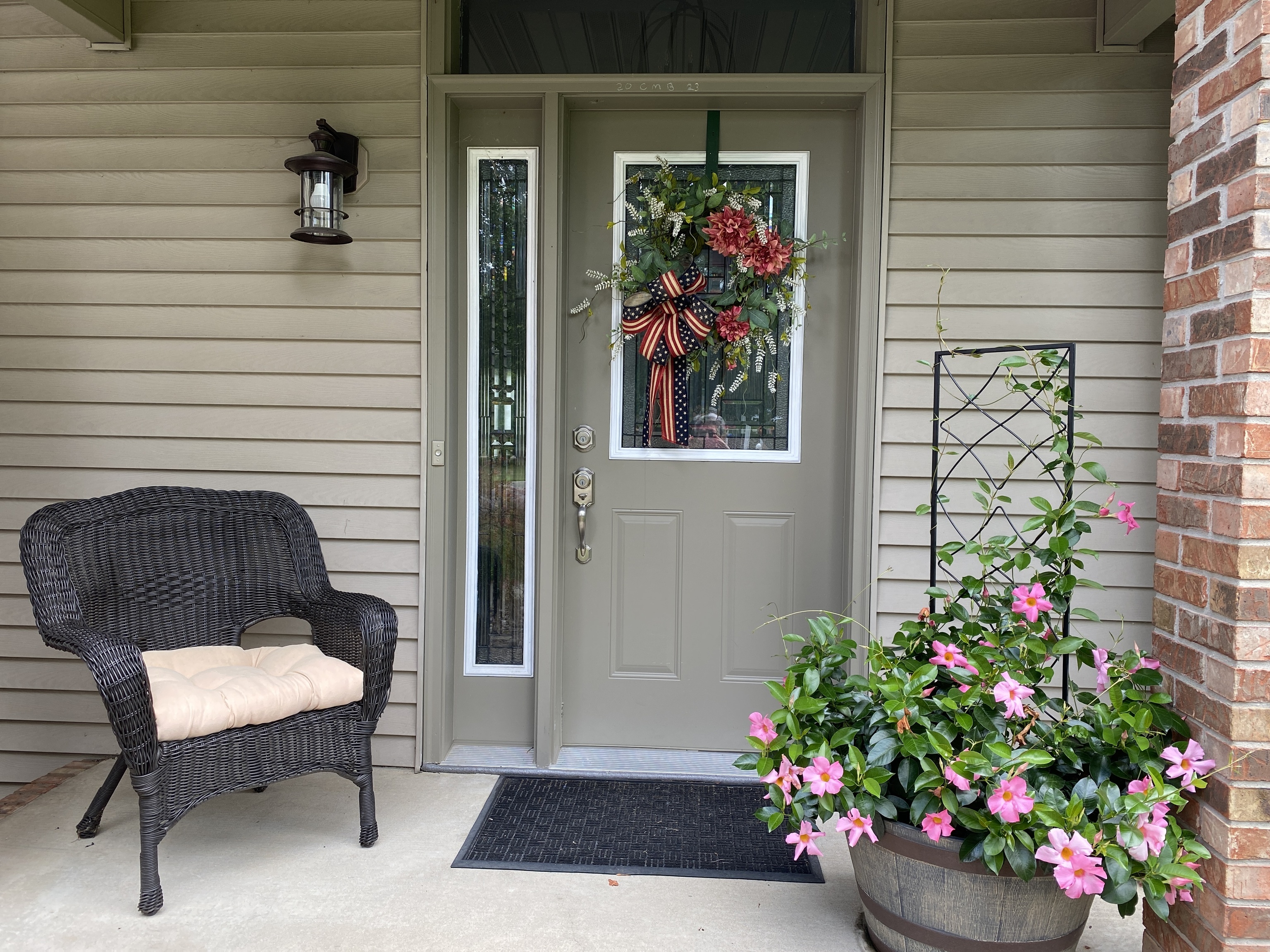 4395 River Road Columbus, IN 47203 - Photo 2 of 46