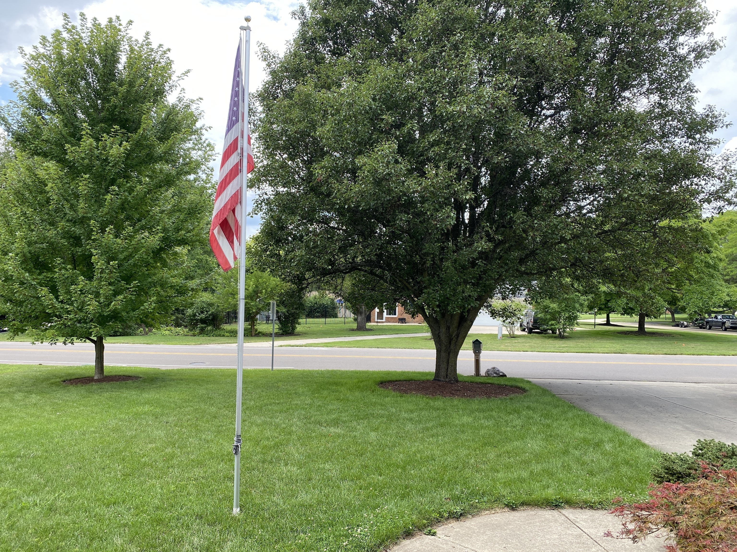 4395 River Road Columbus, IN 47203 - Photo 3 of 46