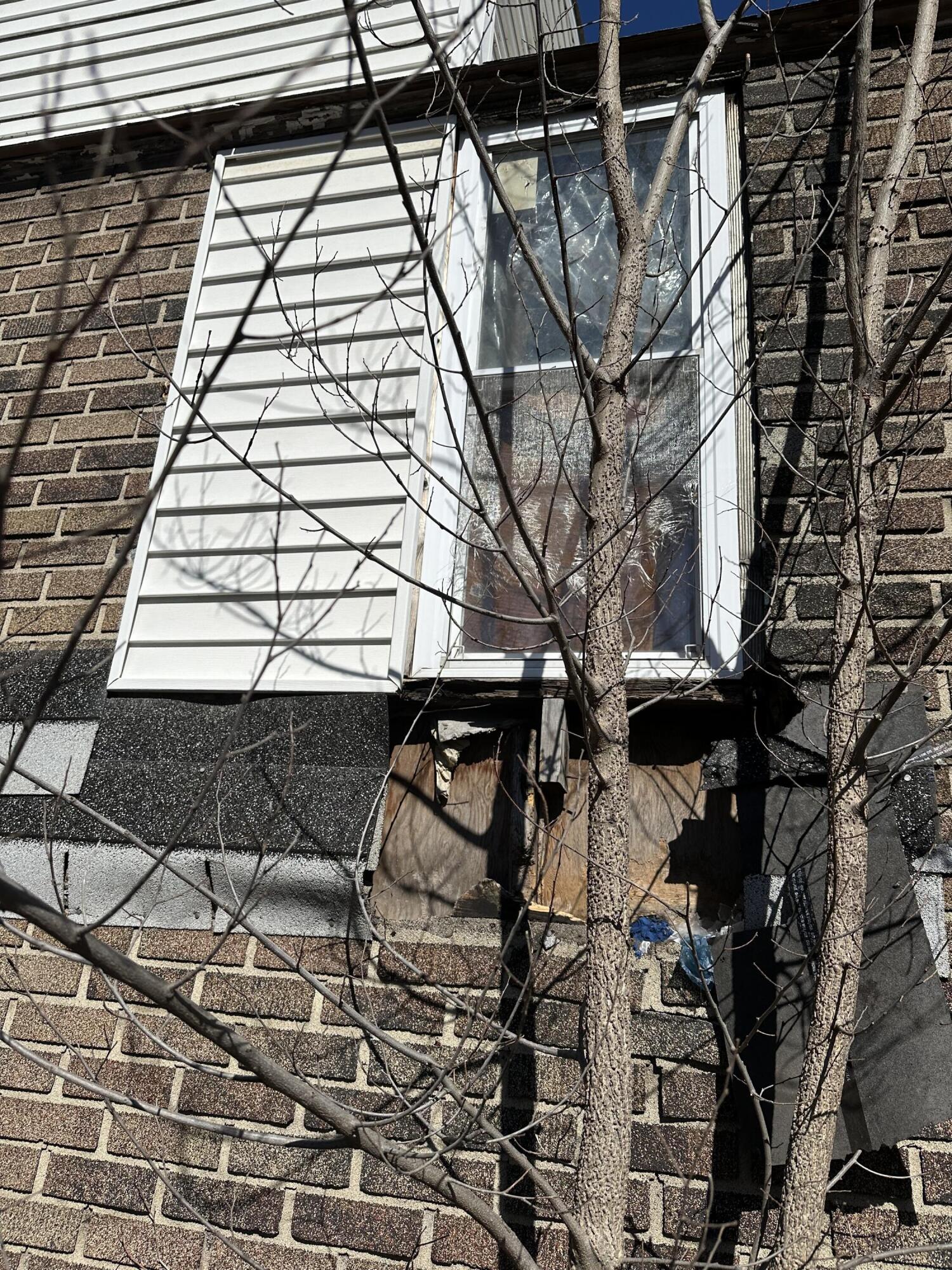 160 Clark Road Gary, IN 46406 - Photo 5 of 16