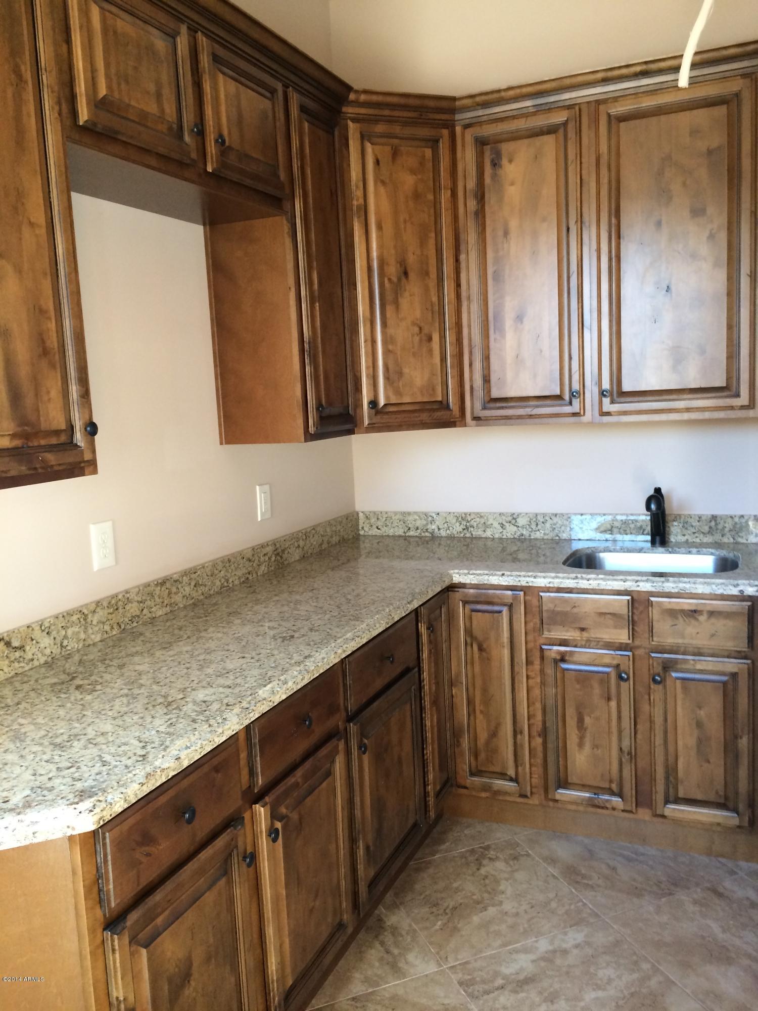 40 East Irvine Road Phoenix, AZ 85086 - Photo 17 of 32 Laundry