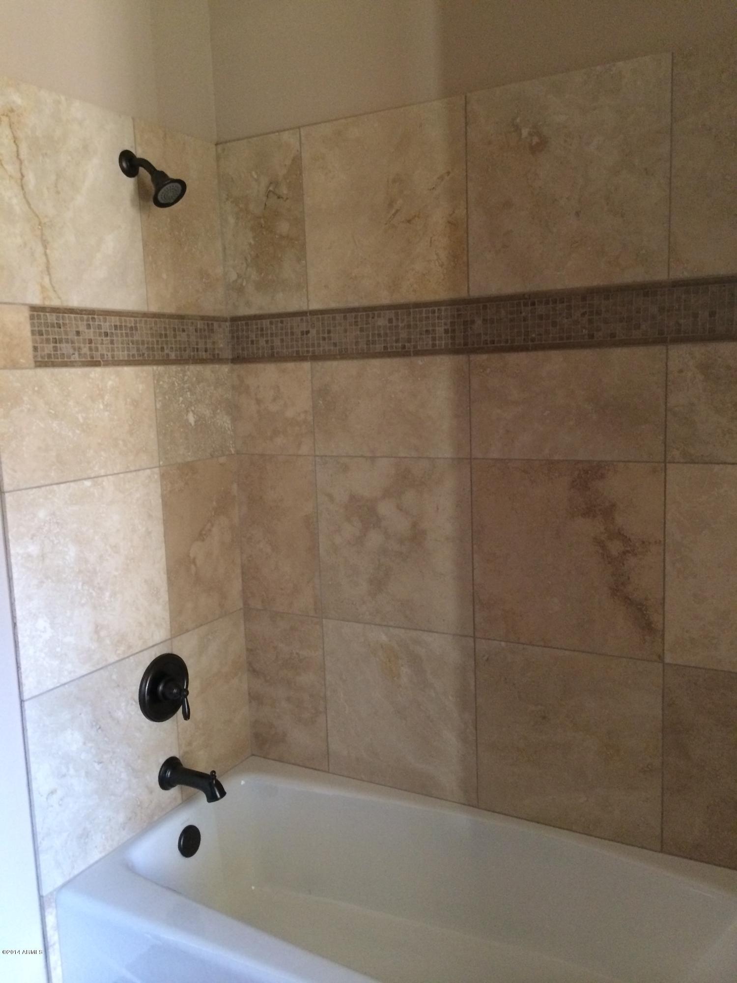40 East Irvine Road Phoenix, AZ 85086 - Photo 26 of 32 Tub in Jack & Jill