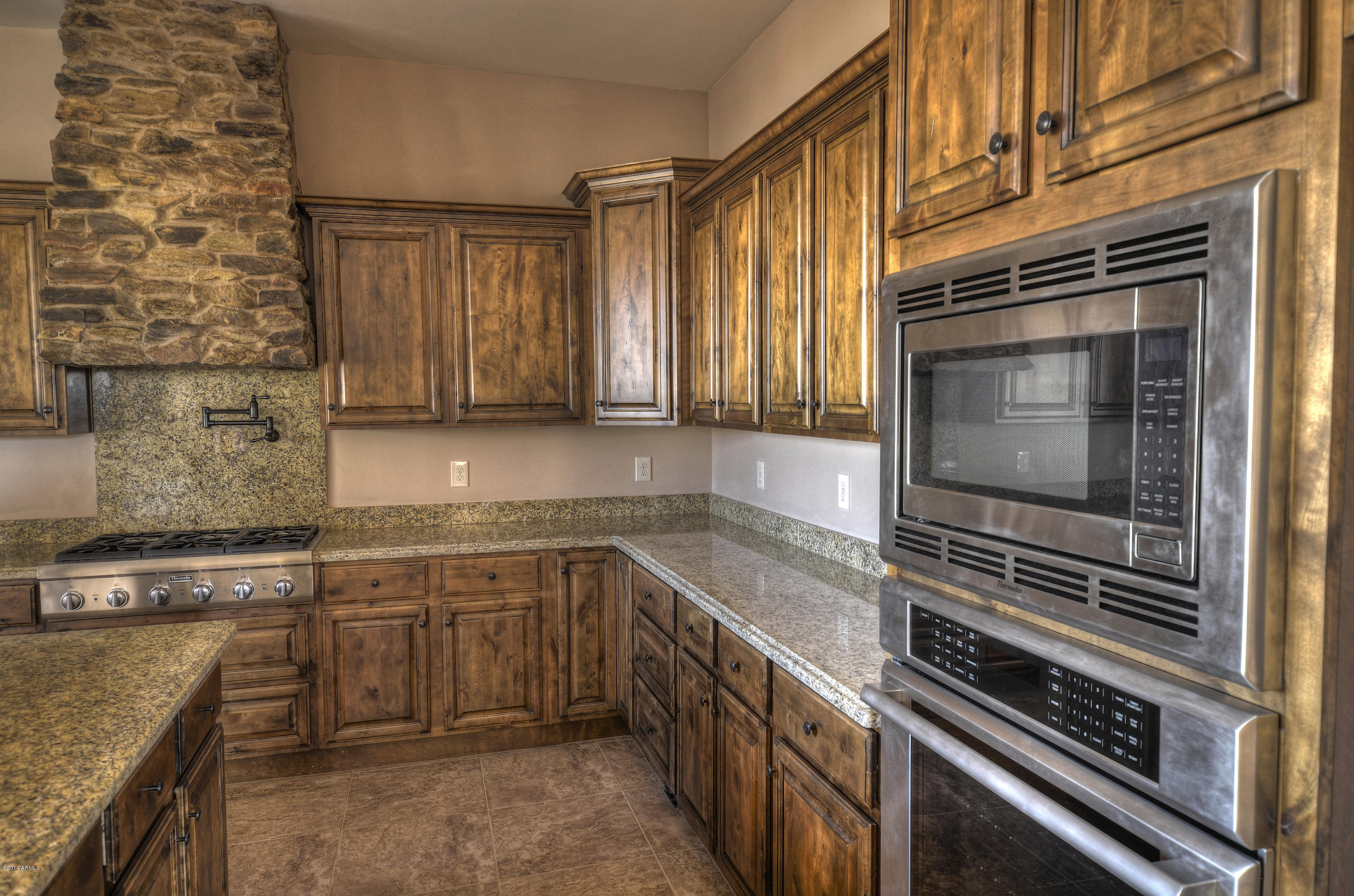 40 East Irvine Road Phoenix, AZ 85086 - Photo 3 of 32 Kitchen1-3156990287-O
