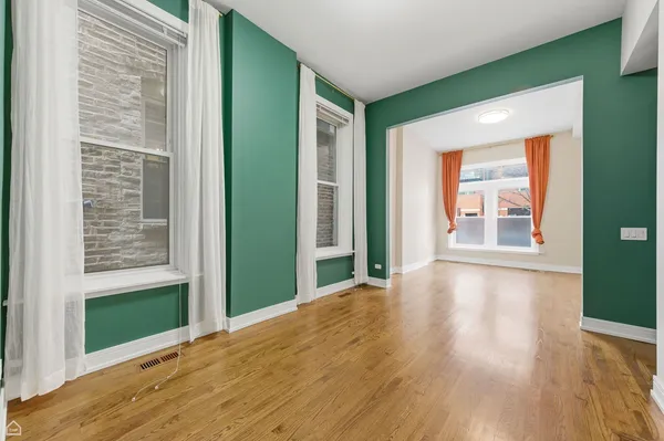 $2,500 | 2523 West Chicago Avenue, Unit 1, Chicago, IL 60622