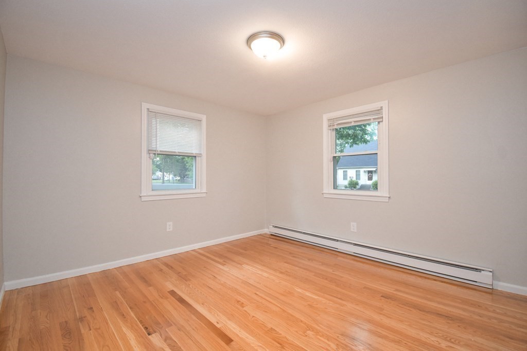 126 Clement Street Springfield, MA 01118 - Photo 15 of 40 Gallery Image 15