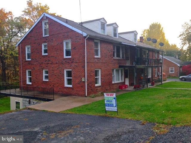 225 Ridge Avenue Ephrata, PA 17522 - Photo 3 of 10 Gallery Image 3