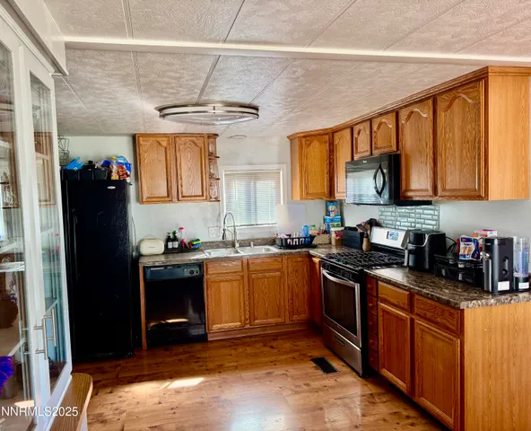 $319,900 | 5570 Sidehill Drive, Sun Valley, NV 89433