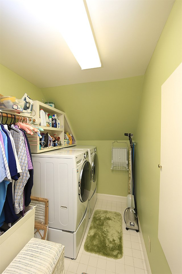 7813 Sandy Bottom Way Raleigh, NC 27613 - Photo 20 of 25 LAUNDRY ROOM