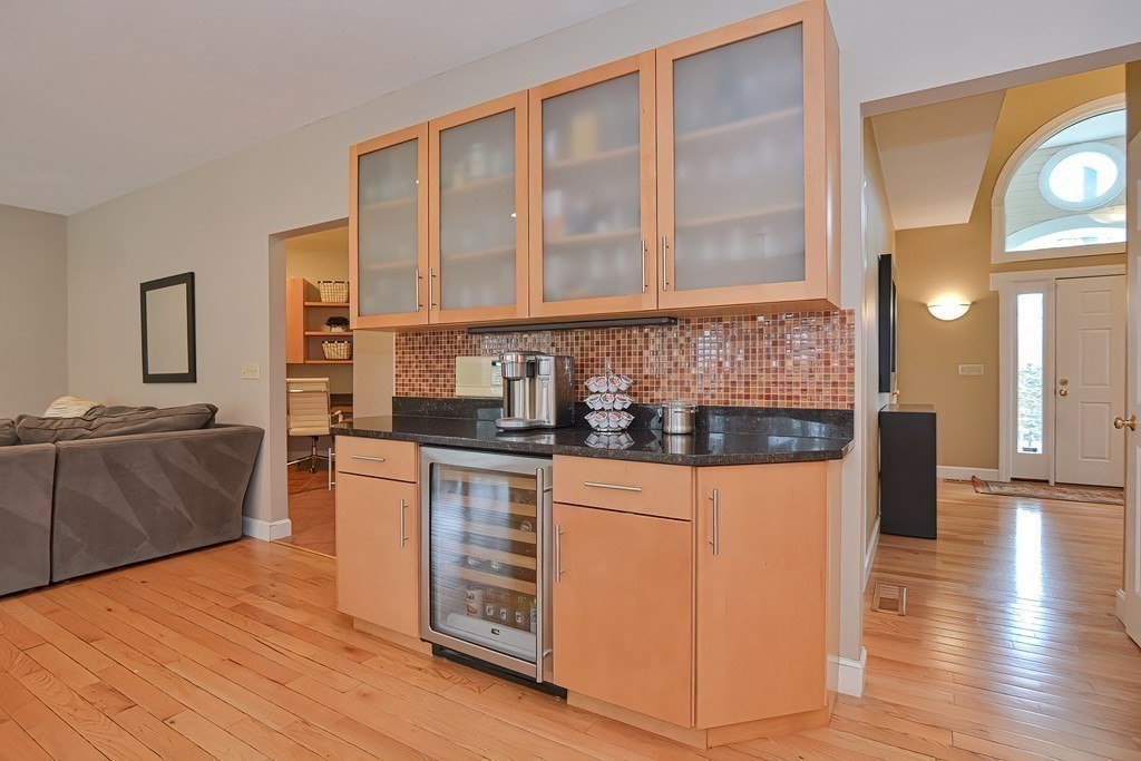 33 Rocky Woods Road Hopkinton, MA 01748 - Photo 14 of 42