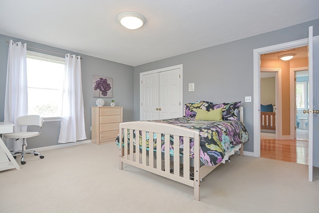 33 Rocky Woods Road Hopkinton, MA 01748 - Photo 34 of 42