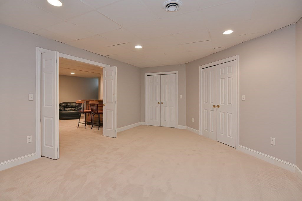 33 Rocky Woods Road Hopkinton, MA 01748 - Photo 38 of 42