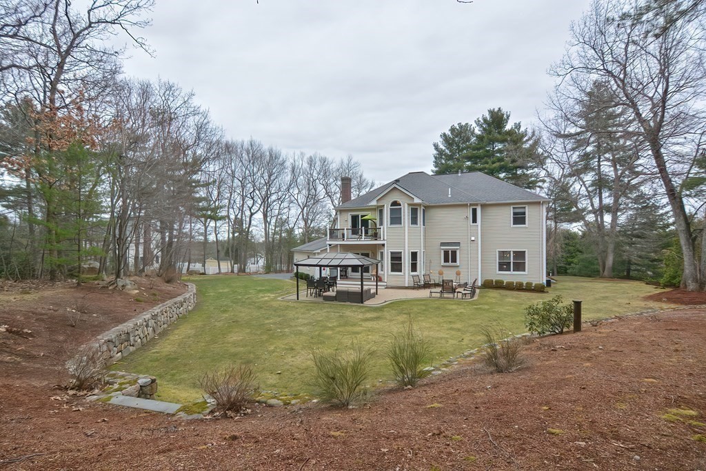 33 Rocky Woods Road Hopkinton, MA 01748 - Photo 6 of 42