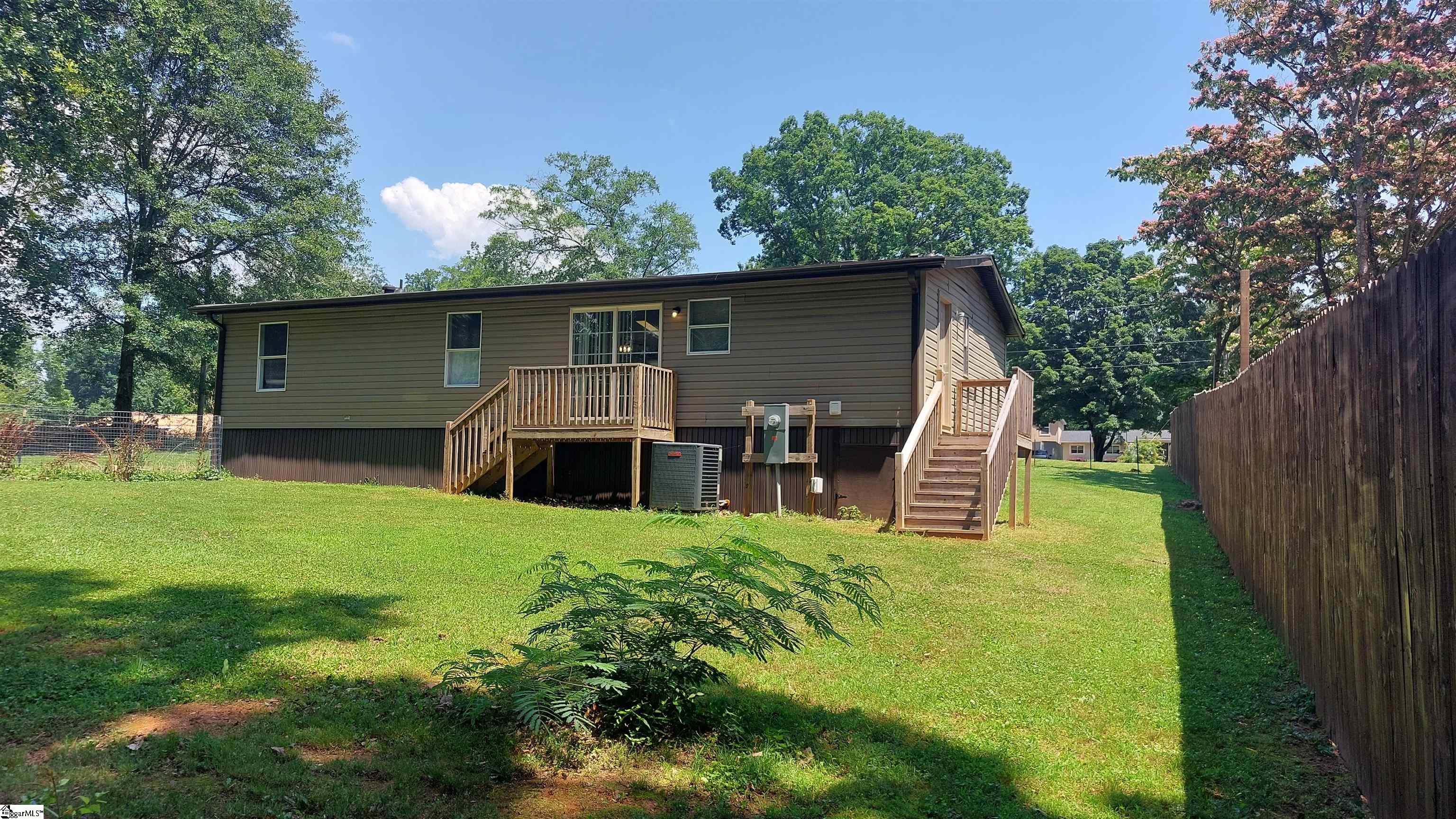 26 Wrenn Road Taylors, SC 29687 - Photo 6 of 17
