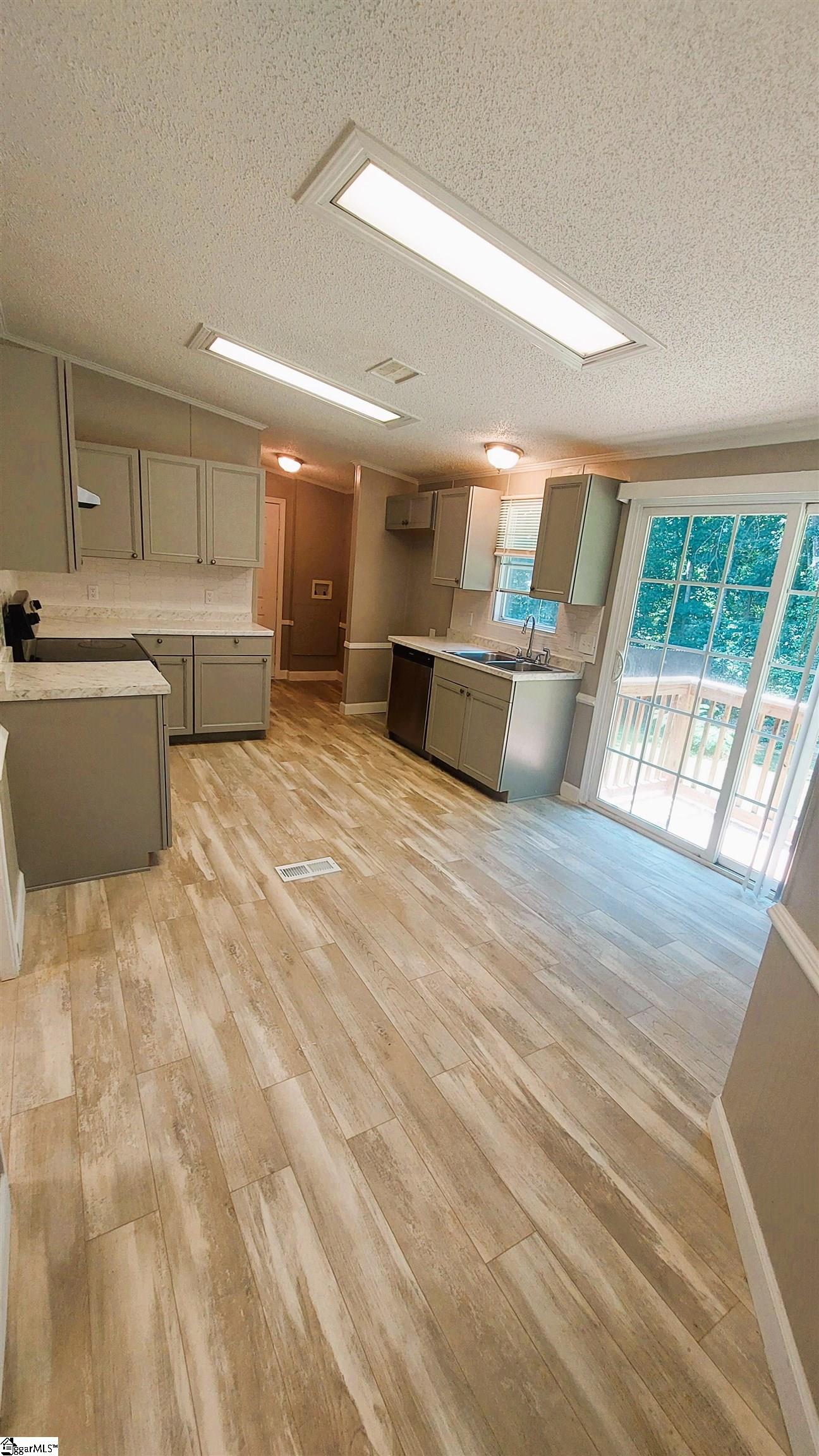 26 Wrenn Road Taylors, SC 29687 - Photo 10 of 17