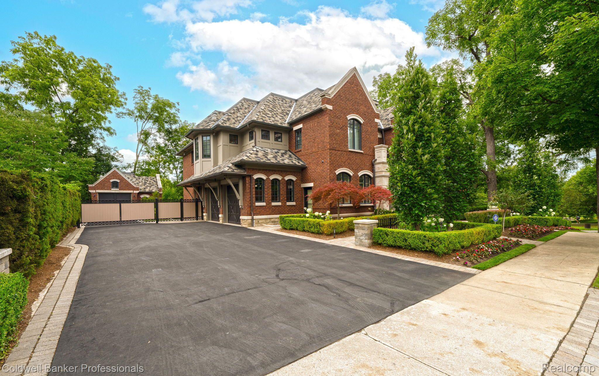 500 7th Street Rochester, MI 48307 - Photo 4 of 60 Gallery Image 4