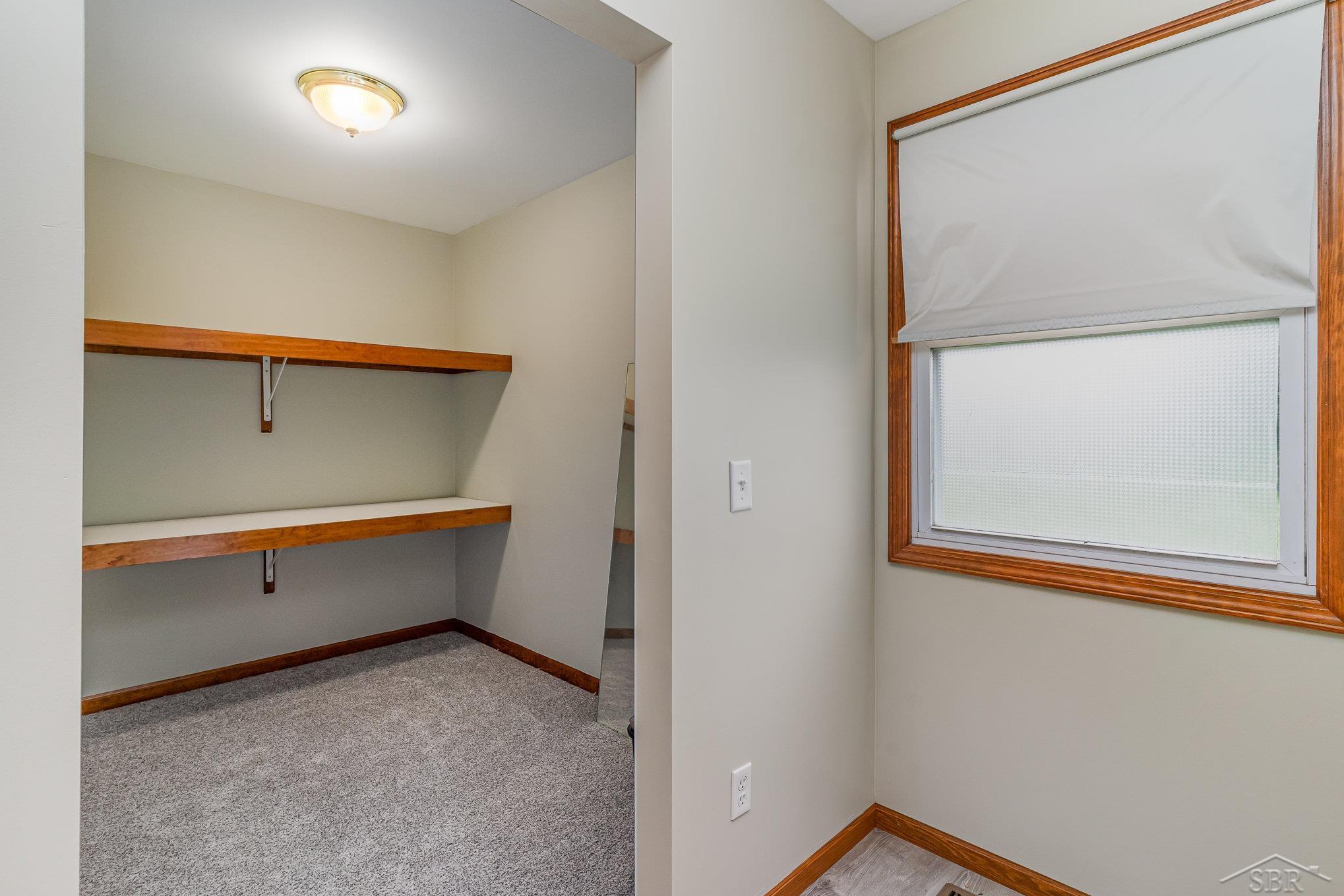 9245 Kochville Road Freeland, MI 48623 - Photo 11 of 20 50118383-10.JPG