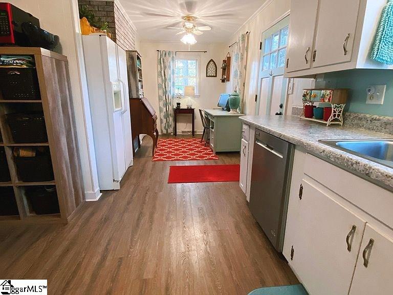 205 Montclair Road Greer, SC 29651 - Photo 3 of 20 Gallery Image 3