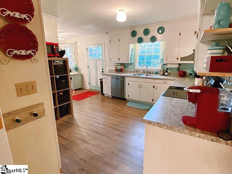 205 Montclair Road Greer, SC 29651 - Photo 4 of 20 Gallery Image 4