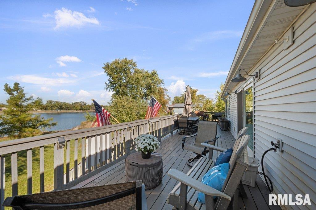 2405 South Shore Drive Moline, IL 61265 - Photo 24 of 38