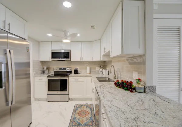 $2,400 | 305 North Pompano Beach Boulevard, Unit 1007, Pompano Beach, FL 33062