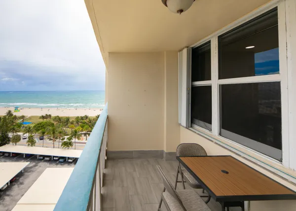 $2,400 | 305 North Pompano Beach Boulevard, Unit 1007, Pompano Beach, FL 33062