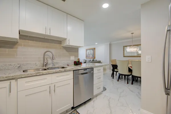 $2,400 | 305 North Pompano Beach Boulevard, Unit 1007, Pompano Beach, FL 33062