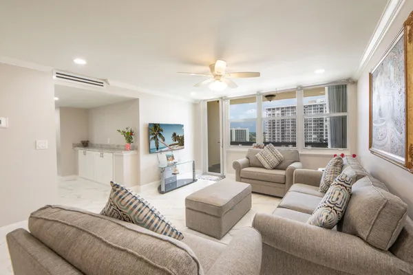 $2,400 | 305 North Pompano Beach Boulevard, Unit 1007, Pompano Beach, FL 33062