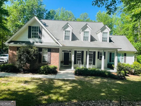 $660,000 | 15 Cove Crossing, Newnan, GA 30263