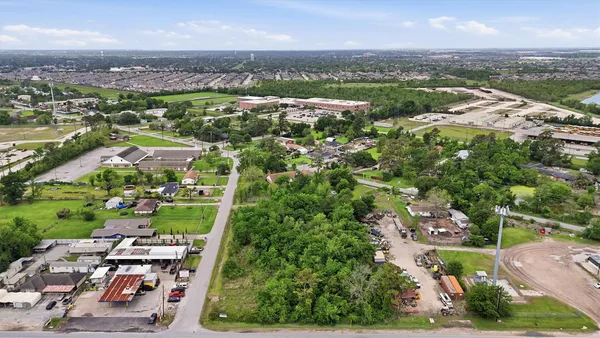 $3,500 | 1211 Sheldon Road, Channelview, TX 77530