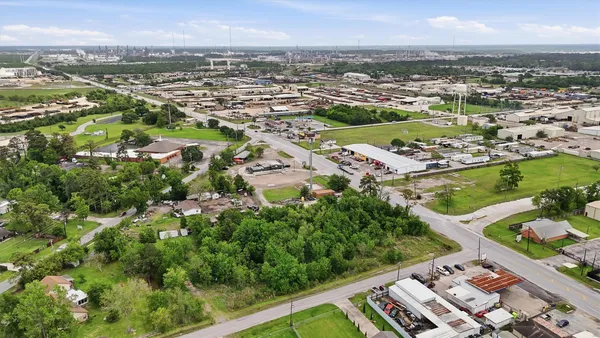 $3,500 | 1211 Sheldon Road, Channelview, TX 77530