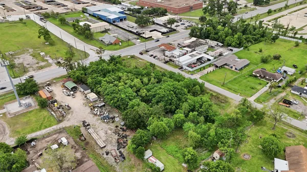 $3,500 | 1211 Sheldon Road, Channelview, TX 77530