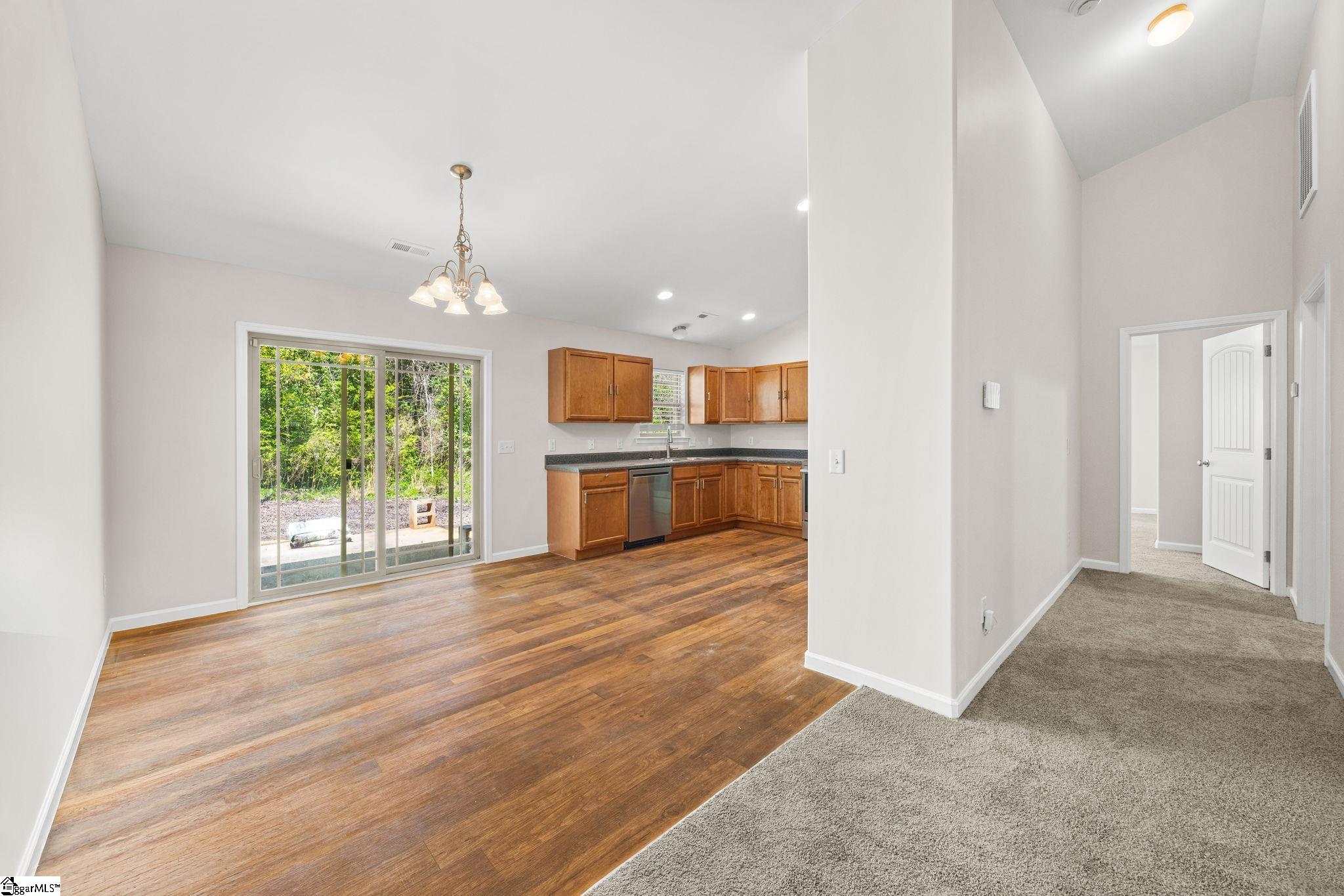 113 Crofton Court Easley, SC 29642 - Photo 8 of 36