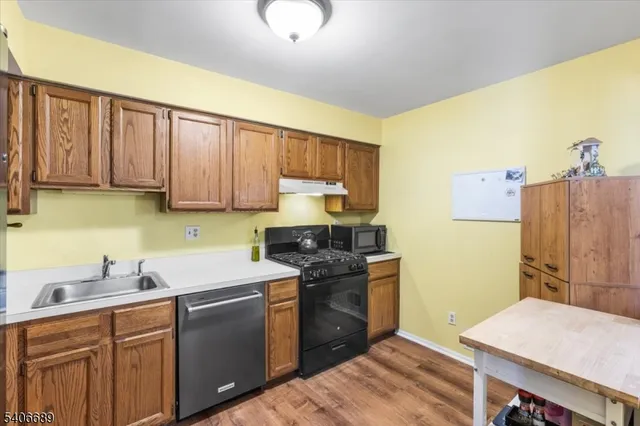 $329,900 | 78 Carriage Lane, Newton, NJ 07860