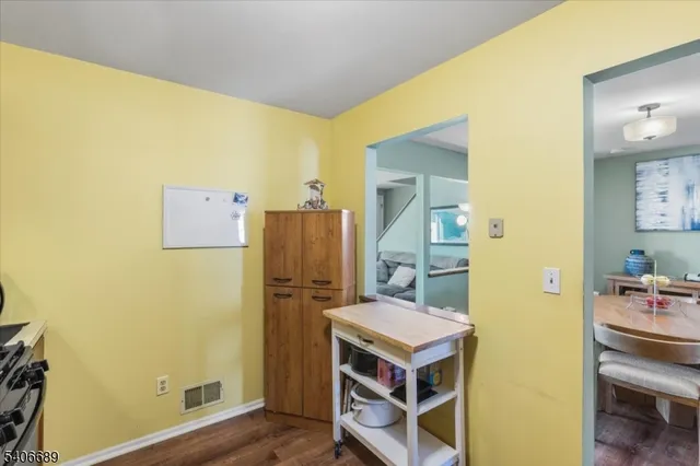 $329,900 | 78 Carriage Lane, Newton, NJ 07860