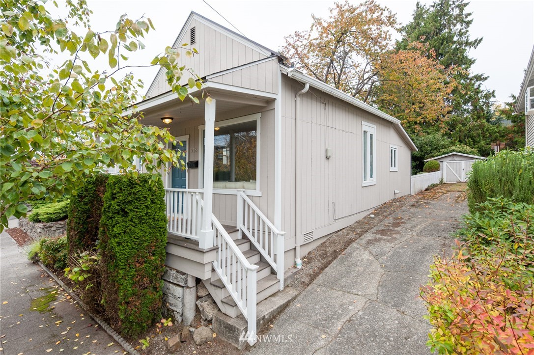 718 North 82nd Street Seattle, WA 98103 - Photo 1 of 21 Gallery Image 1
