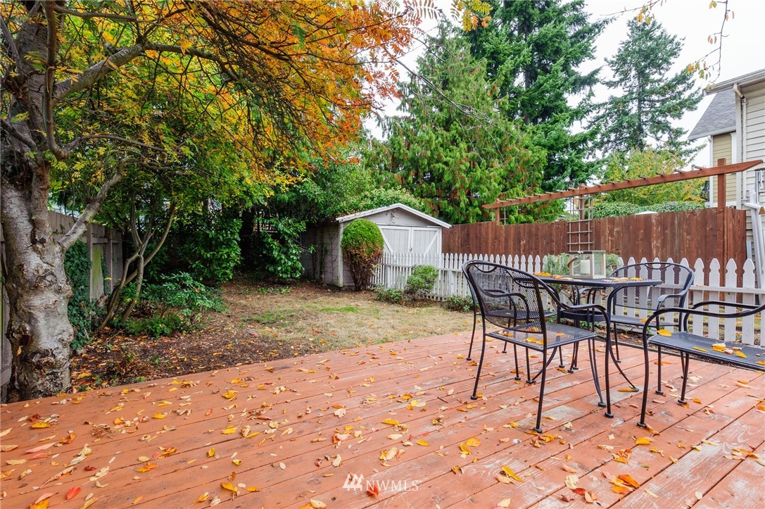 718 North 82nd Street Seattle, WA 98103 - Photo 18 of 21 Gallery Image 18