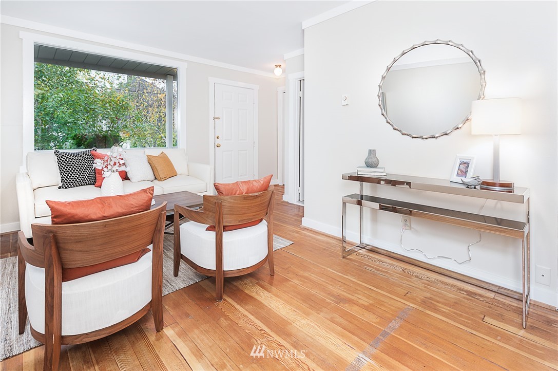718 North 82nd Street Seattle, WA 98103 - Photo 6 of 21 Gallery Image 6