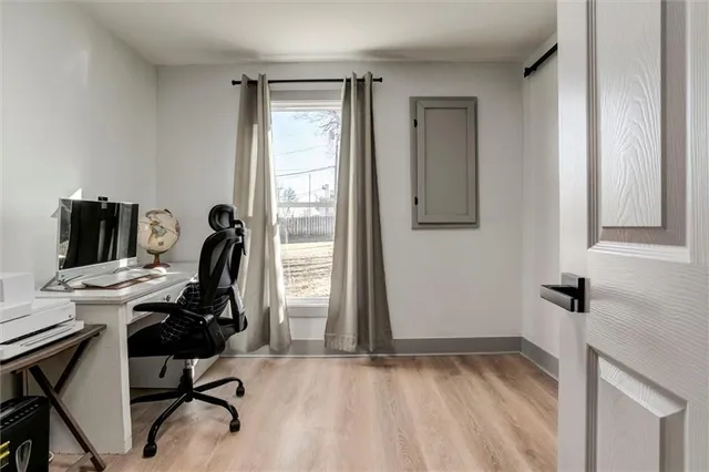 $250,000 | 608 North Madison Street, Spring Hill, KS 66083