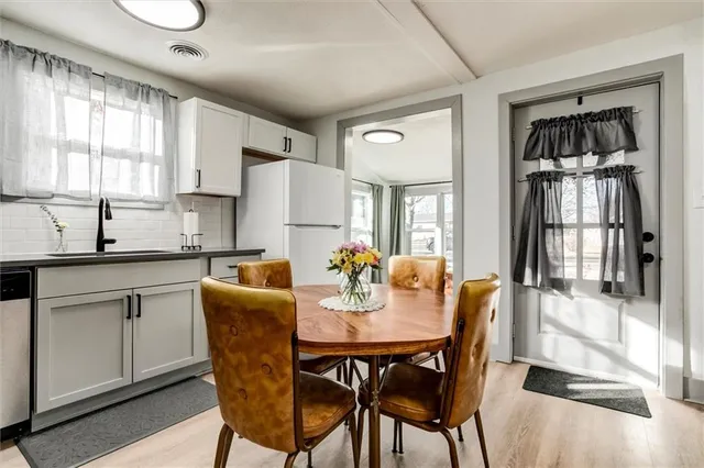 $250,000 | 608 North Madison Street, Spring Hill, KS 66083