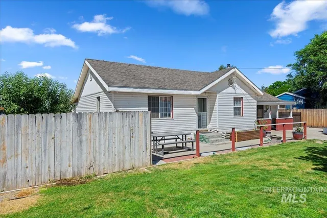 $324,990 | 1150 South Park Street, Payette, ID 83661