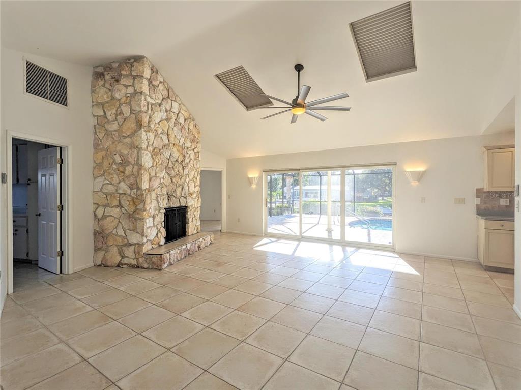 5456 Azure Way Sarasota, FL 34242 - Photo 5 of 44