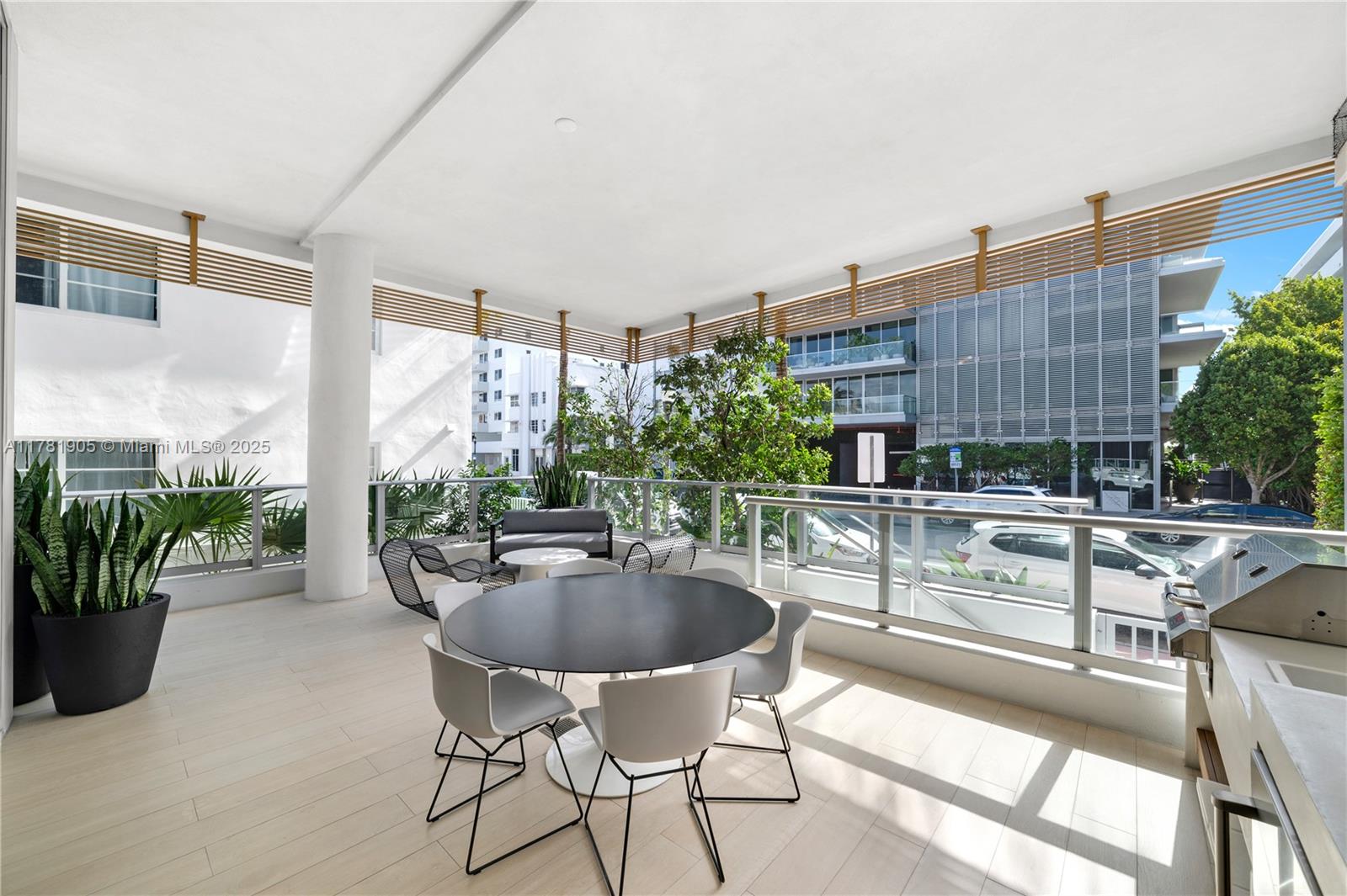 304 Ocean Drive, Unit 102 Miami Beach, FL 33139 - Photo 6 of 29